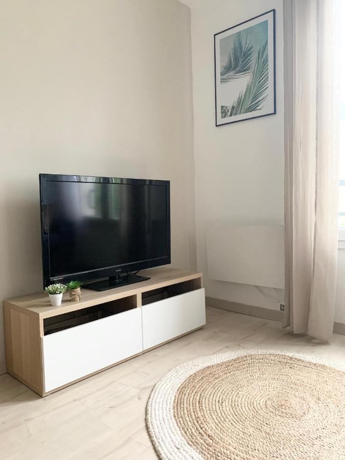 Studio 30M2 - Au Pied De La Gare - Parking Cergy Exterior foto